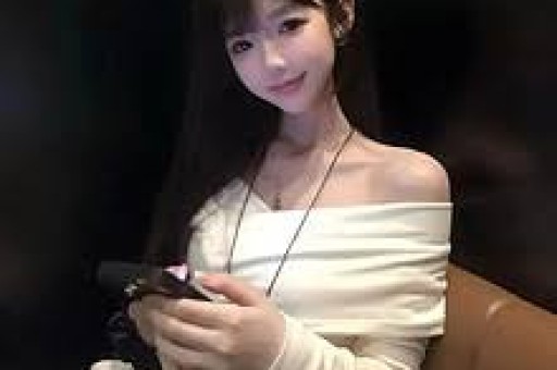 探店博主的一个“避雷贴”杀死了一家排队三小时的网红店？