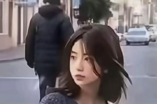 继岳云鹏后 向佐也说了娱乐圈的一些事情关晓彤也没逃过